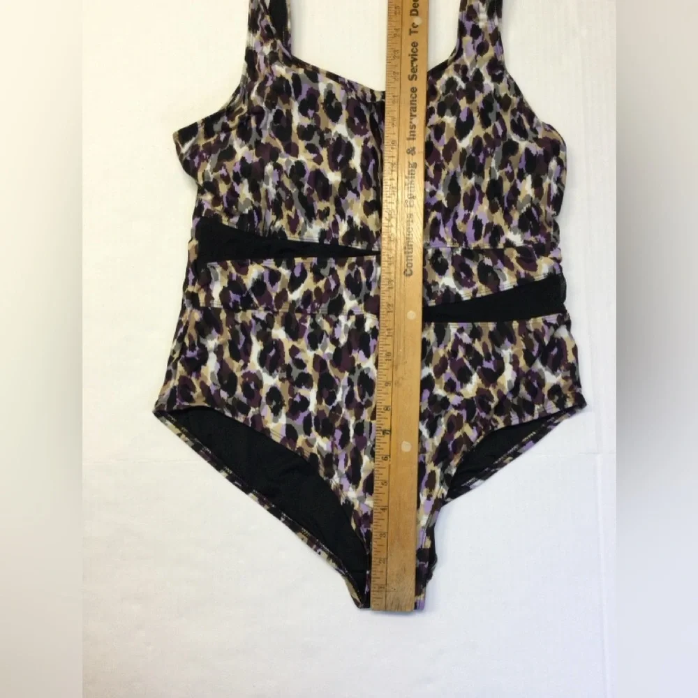 Catalina Leopard Print One-Piece‎ Swimsuit Sz XL 16/18 Nylon Spandex preowned.